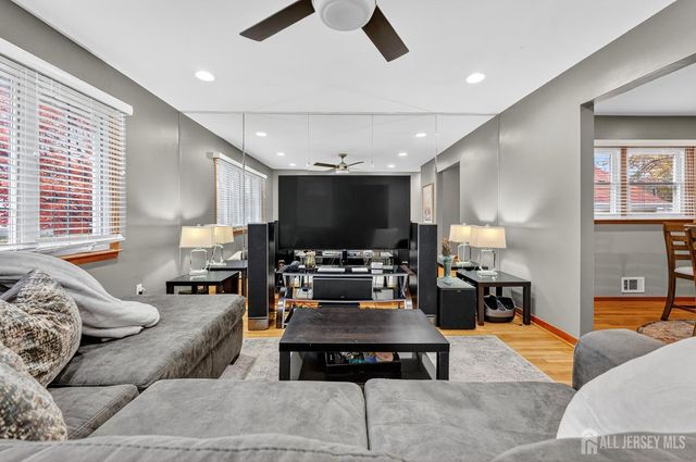 1008 Main Street, Fords, NJ 08863