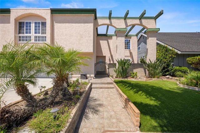 9717 Avenida Monterey, Cypress, CA 90630