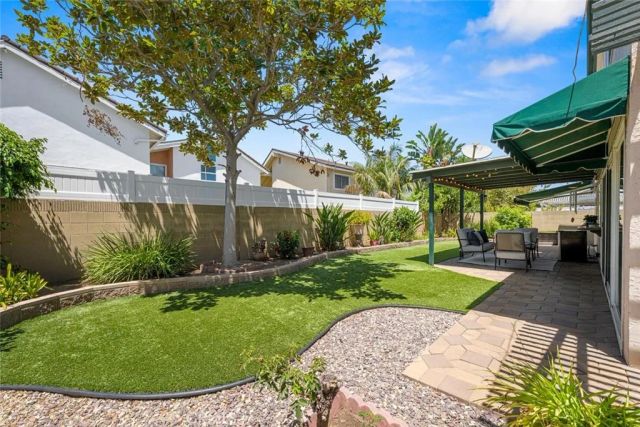 9717 Avenida Monterey, Cypress, CA 90630