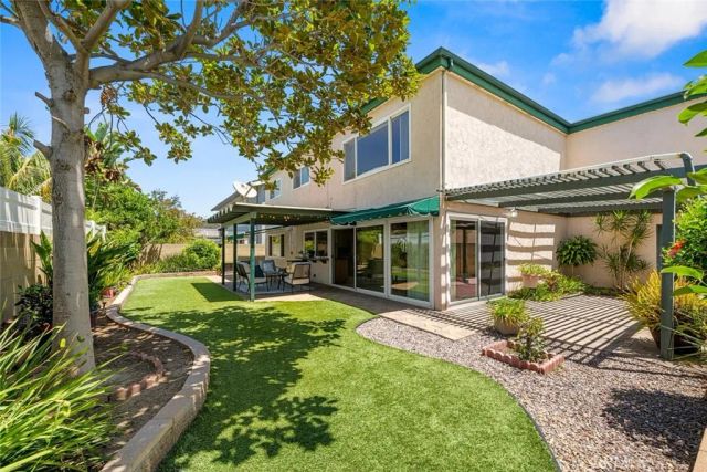 9717 Avenida Monterey, Cypress, CA 90630