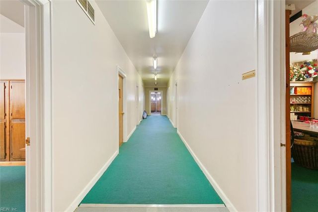 1228 Todds LN, Hampton, VA 23666