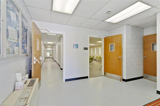 1228 Todds LN, Hampton, VA 23666