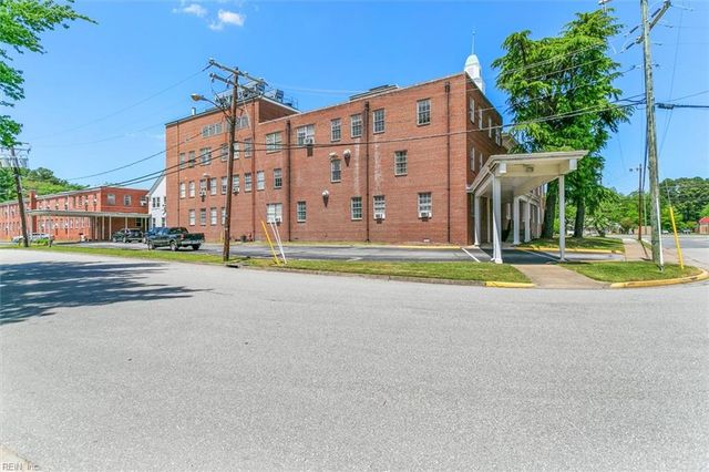 1228 Todds LN, Hampton, VA 23666