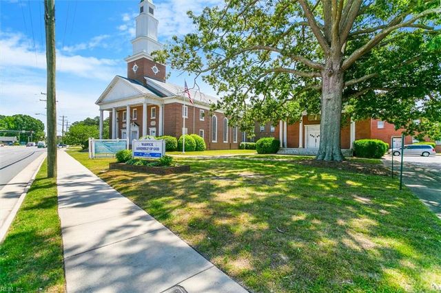 1228 Todds LN, Hampton, VA 23666