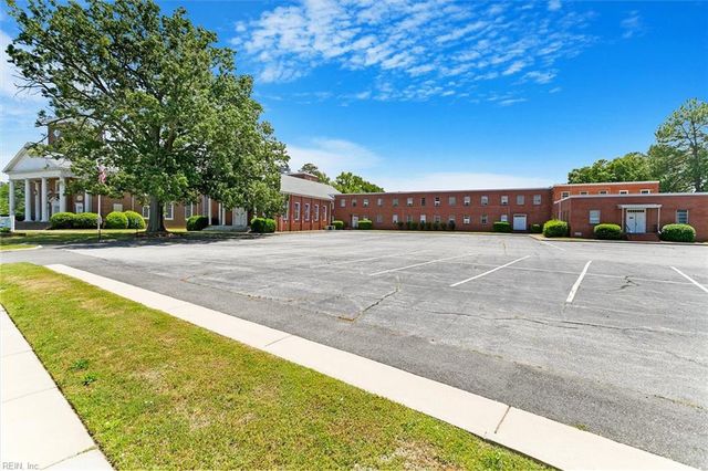 1228 Todds LN, Hampton, VA 23666