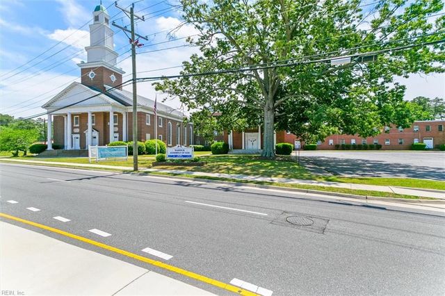 1228 Todds LN, Hampton, VA 23666