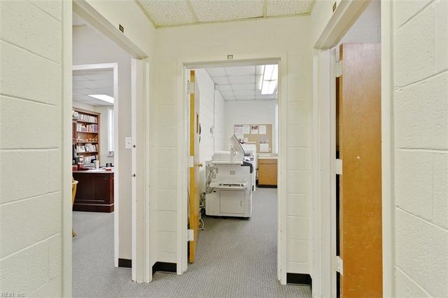1228 Todds LN, Hampton, VA 23666