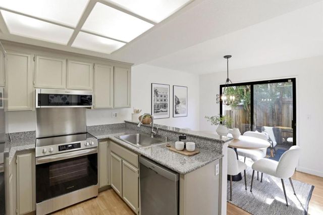 2464 Rebecca Lynn Way, Santa Clara, CA 95050