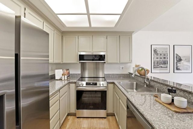 2464 Rebecca Lynn Way, Santa Clara, CA 95050