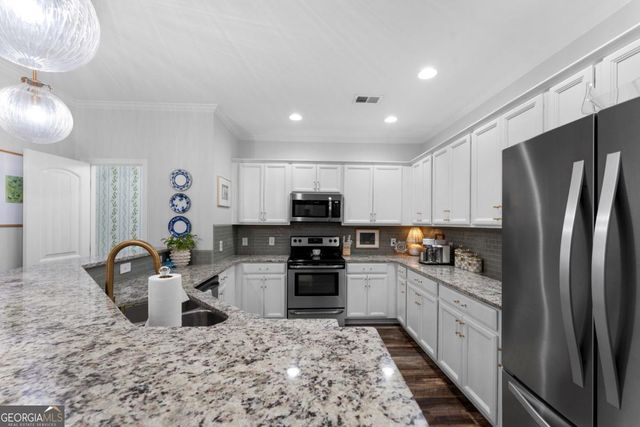 46 Park Circle, Cartersville, GA 30120