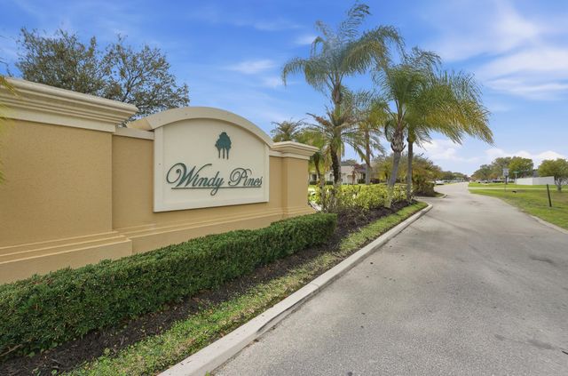 5923 NW Brianna Court, Port St. Lucie, Port St Lucie, FL 34986