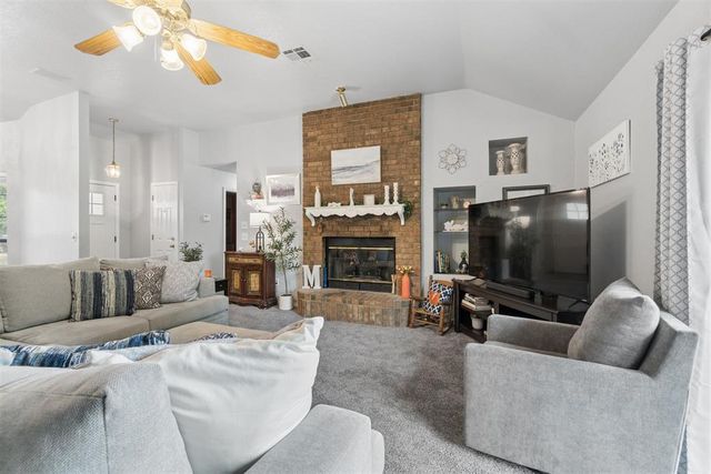 1708 Rocky Mountain Way, Edmond, OK 73003