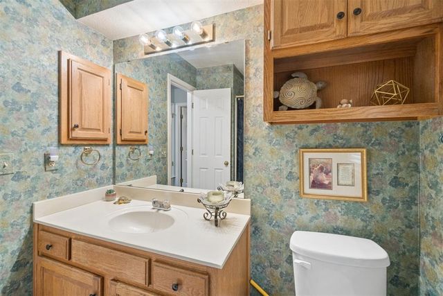 1708 Rocky Mountain Way, Edmond, OK 73003