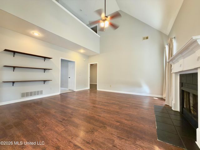 2919 S Cherry Drive, Southaven, MS 38672