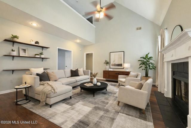 2919 S Cherry Drive, Southaven, MS 38672