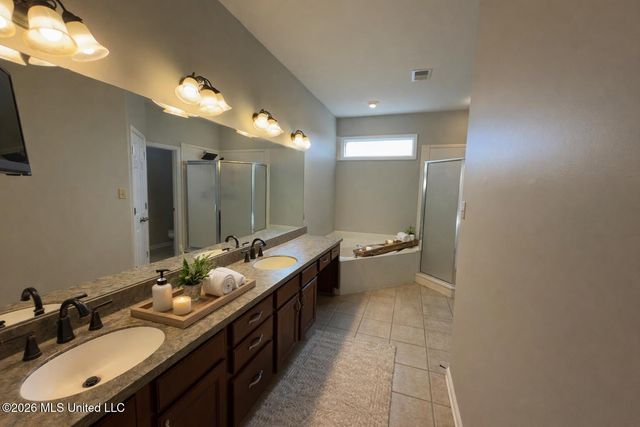 2919 S Cherry Drive, Southaven, MS 38672