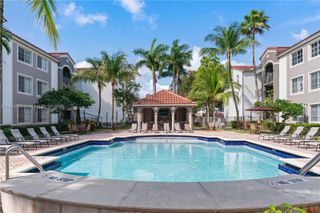 6851 SW 44th St 309, Miami, FL 33155