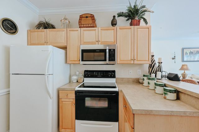 4880 Dahlia Ct Apt 103, Myrtle Beach, SC 29577