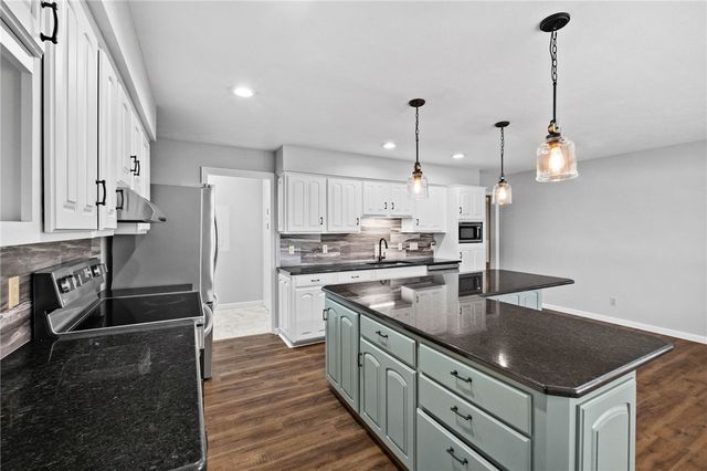 2202 University Street, Siloam Springs, AR 72761