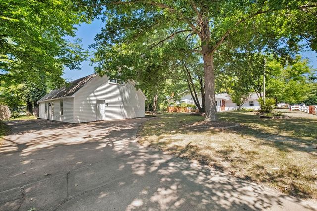 2202 University Street, Siloam Springs, AR 72761
