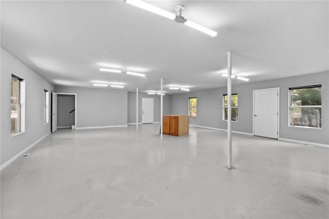 2202 University Street, Siloam Springs, AR 72761