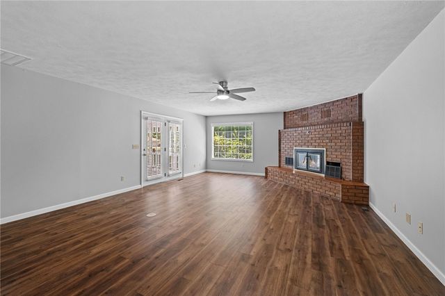 2202 University Street, Siloam Springs, AR 72761