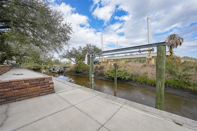 405 RIDGECREST DRIVE, Punta Gorda, FL 33982