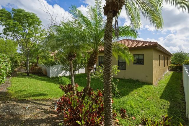 5105 NW 51st Terrace, Tamarac, FL 33319