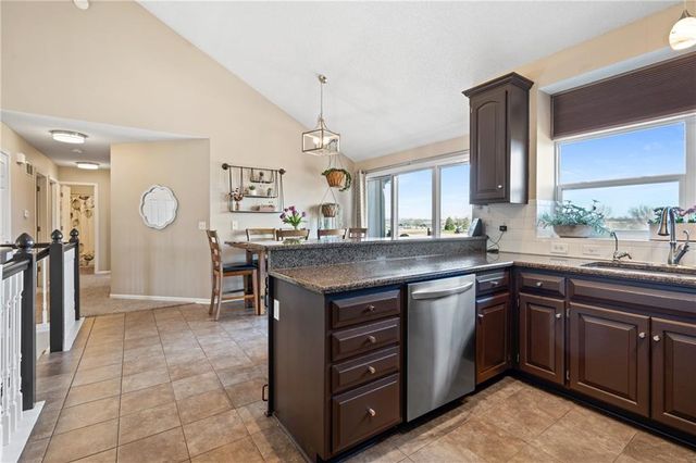 20739 South Barker Road, Spring Hill, KS 66083