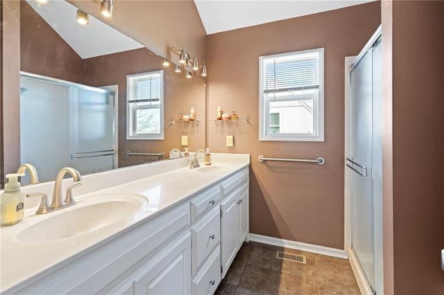 20739 South Barker Road, Spring Hill, KS 66083