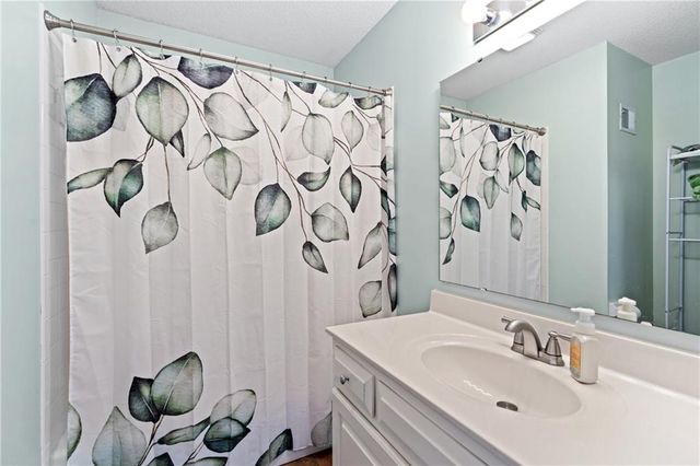 20739 South Barker Road, Spring Hill, KS 66083