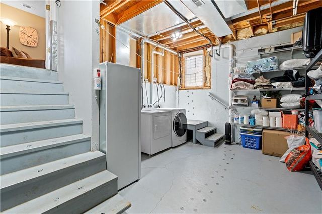 20739 South Barker Road, Spring Hill, KS 66083