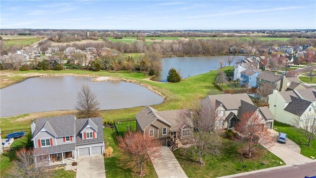 20739 South Barker Road, Spring Hill, KS 66083