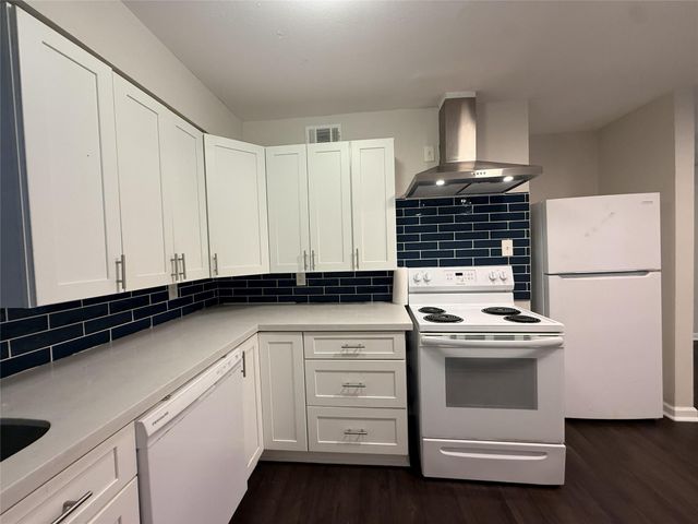 1824 Thonig Road 4, Houston, TX 77055