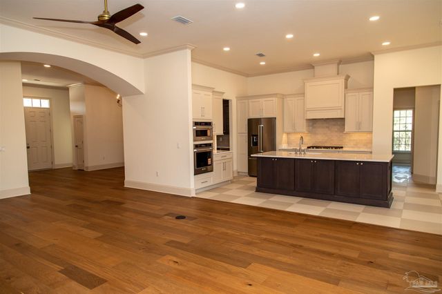 2856 Longleaf Mill St, Cantonment, FL 32533