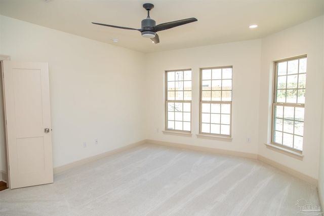 2856 Longleaf Mill St, Cantonment, FL 32533