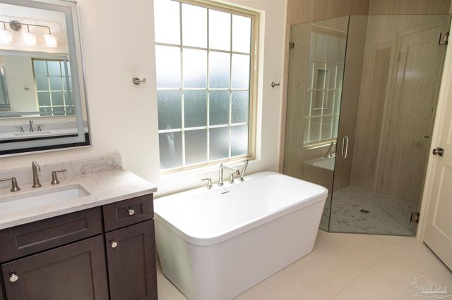 2856 Longleaf Mill St, Cantonment, FL 32533