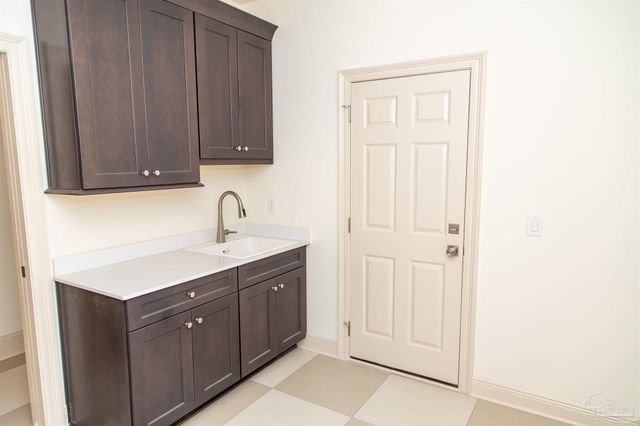 2856 Longleaf Mill St, Cantonment, FL 32533