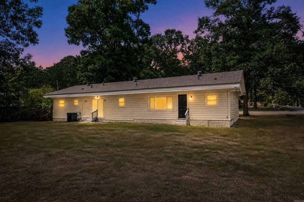 25 Caylor Lane, Little Rock, AR 72209