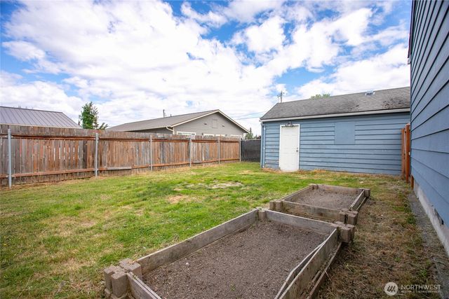 1909 Cleveland Avenue, Mount Vernon, WA 98273