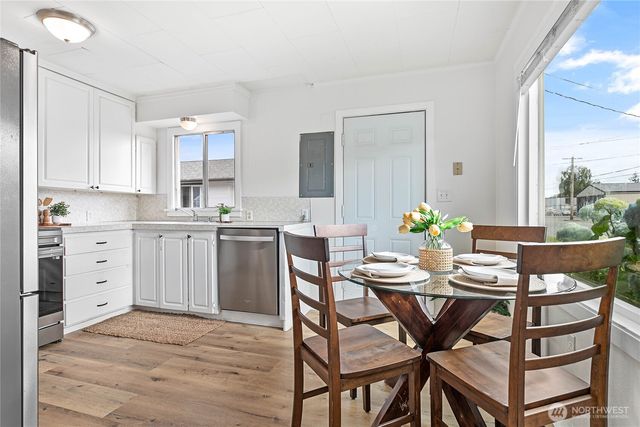 1909 Cleveland Avenue, Mount Vernon, WA 98273