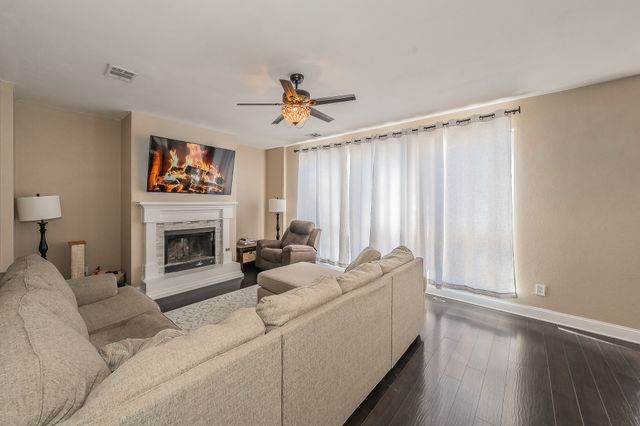 5816 Vista Park Lane, Sachse, TX 75048