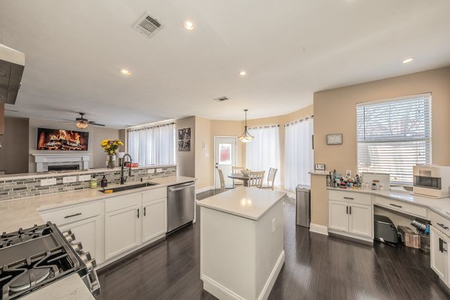 5816 Vista Park Lane, Sachse, TX 75048