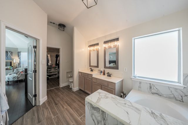 5816 Vista Park Lane, Sachse, TX 75048