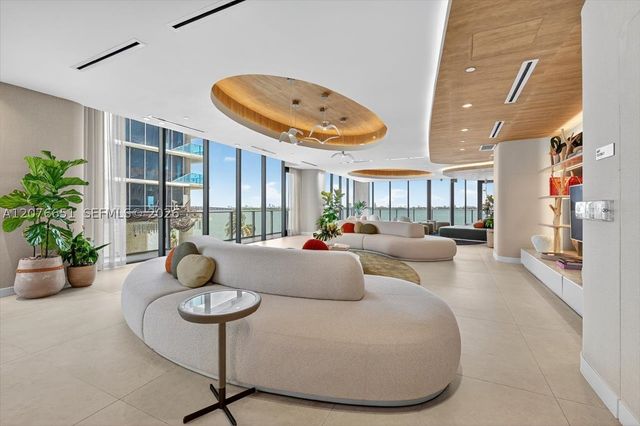 700 NE 24th Street 1407, Miami, FL 33137