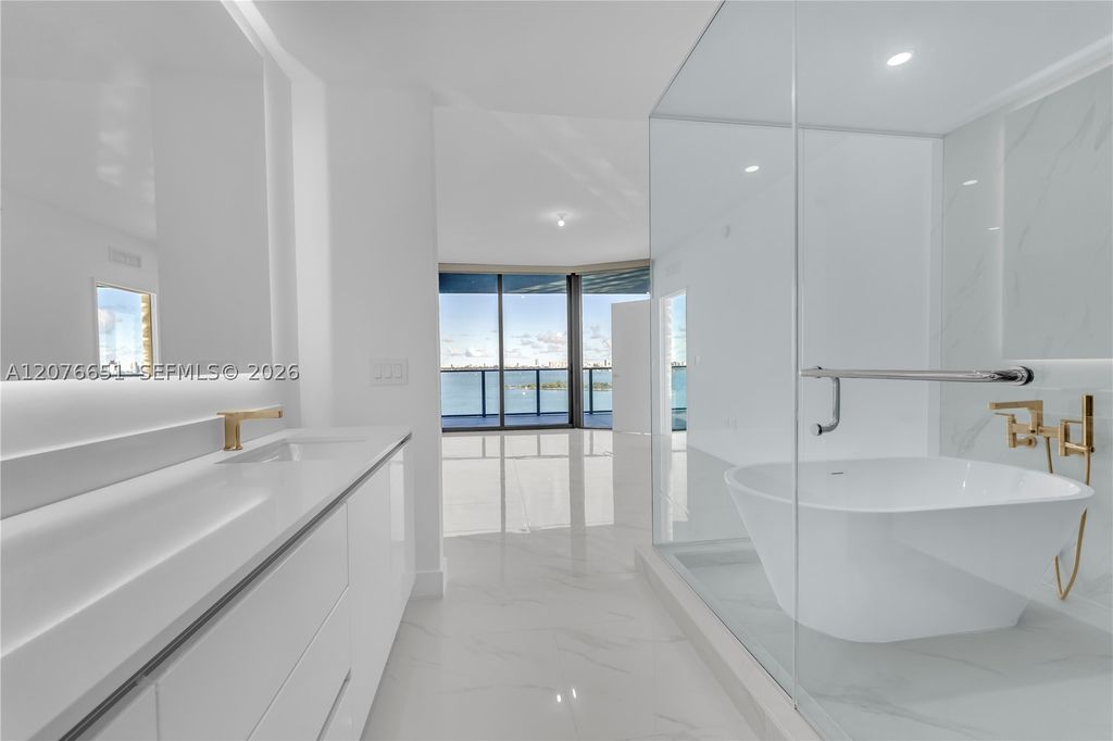 700 NE 24th Street 1407, Miami, FL 33137