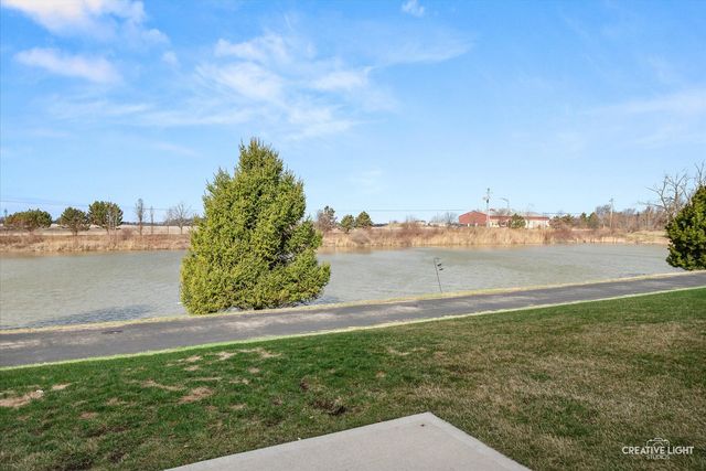 8637 Foxborough Way, Joliet, IL 60431