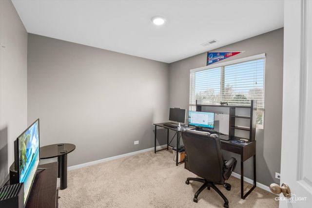 8637 Foxborough Way, Joliet, IL 60431