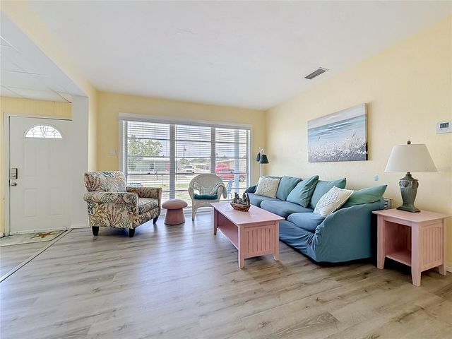 8594 BUMFORD AVENUE, North Port, FL 34287