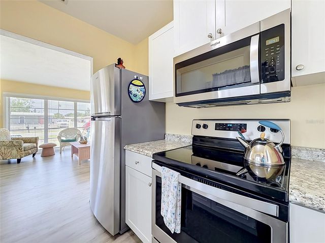 8594 BUMFORD AVENUE, North Port, FL 34287